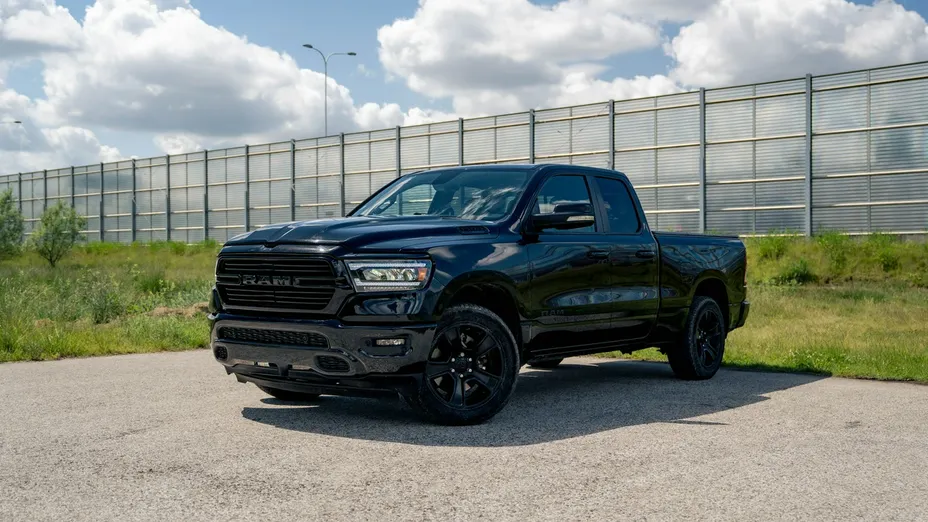 RAM 1500 -