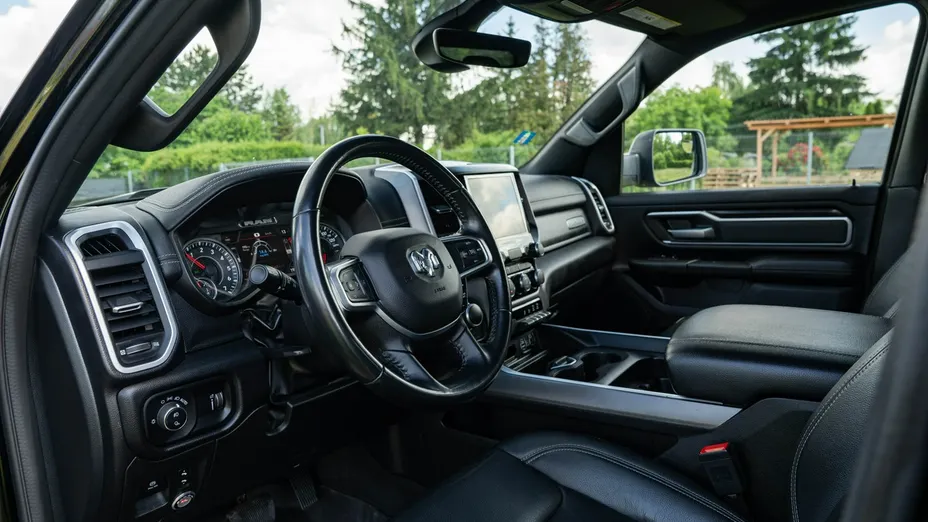 RAM 1500 -