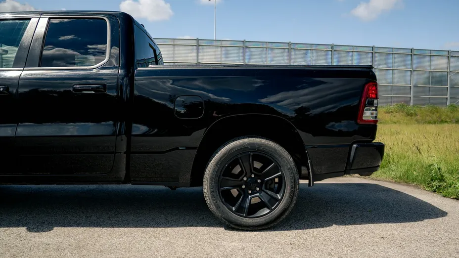 RAM 1500 -