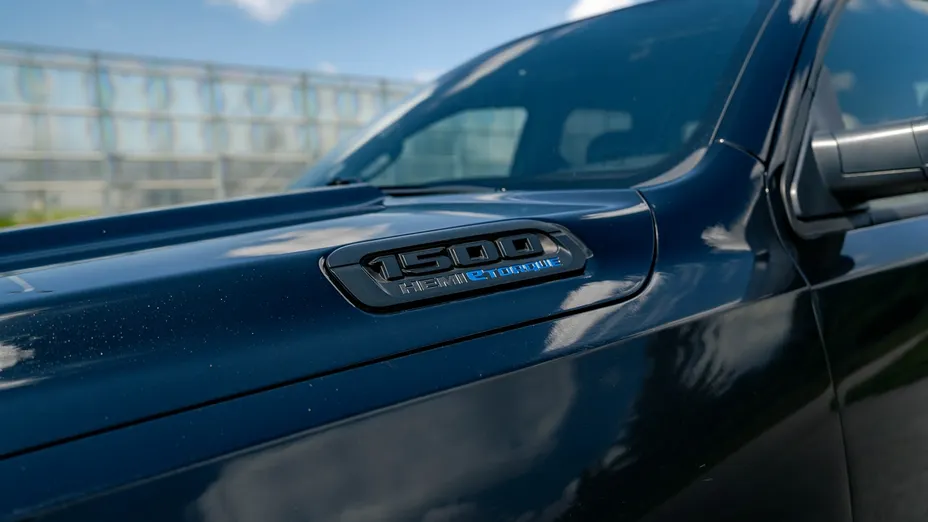 RAM 1500 -