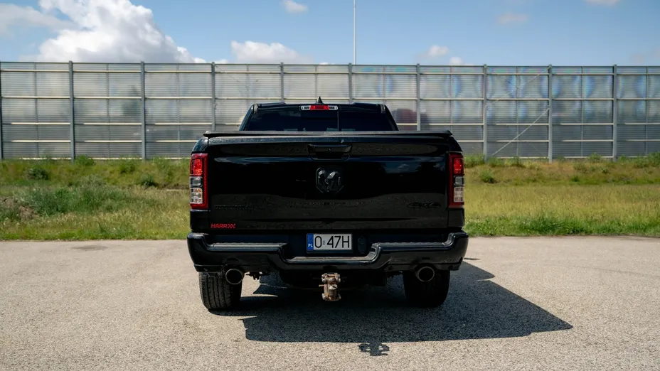 RAM 1500 -