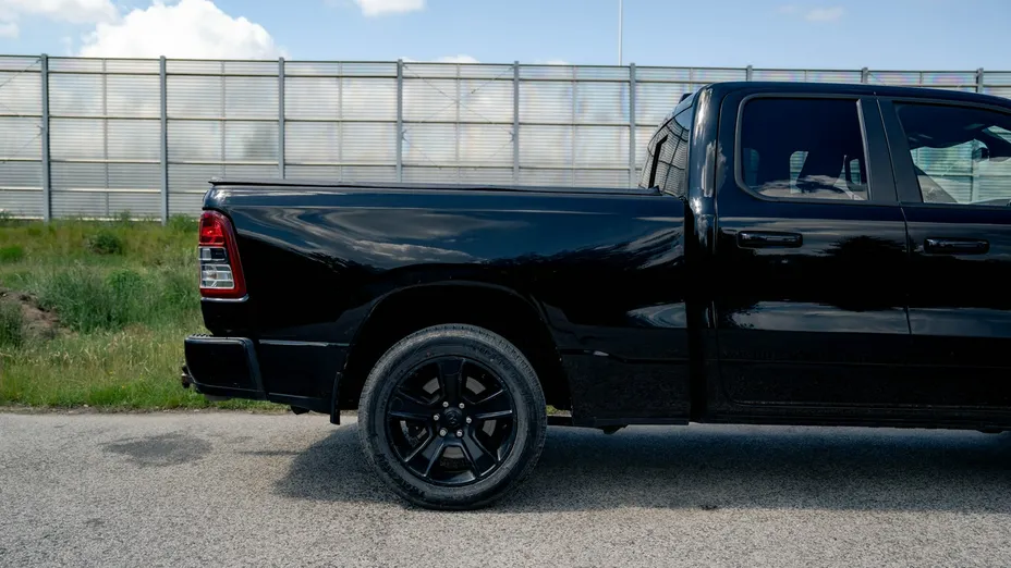 RAM 1500 -