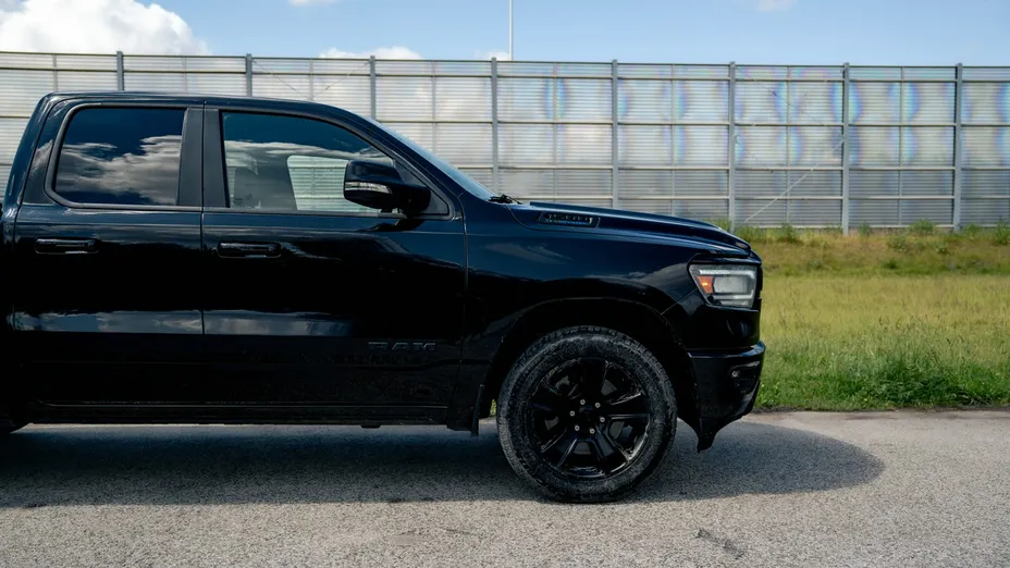 RAM 1500 -