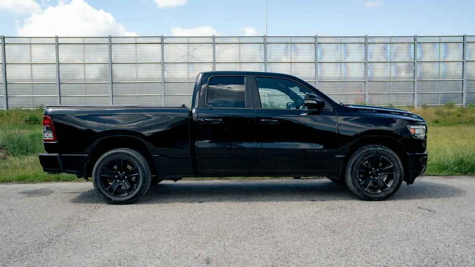 RAM 1500 -