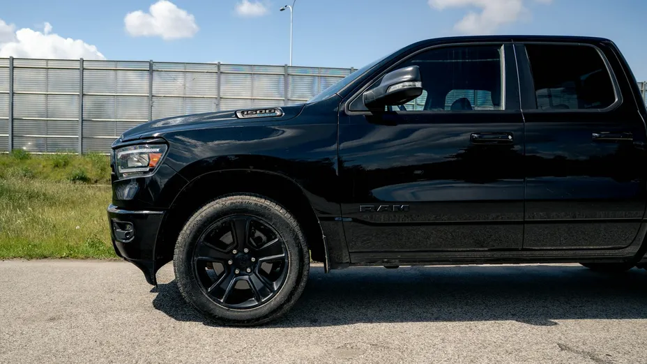 RAM 1500 -