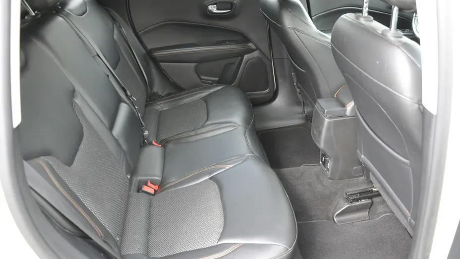 JEEP Compass -