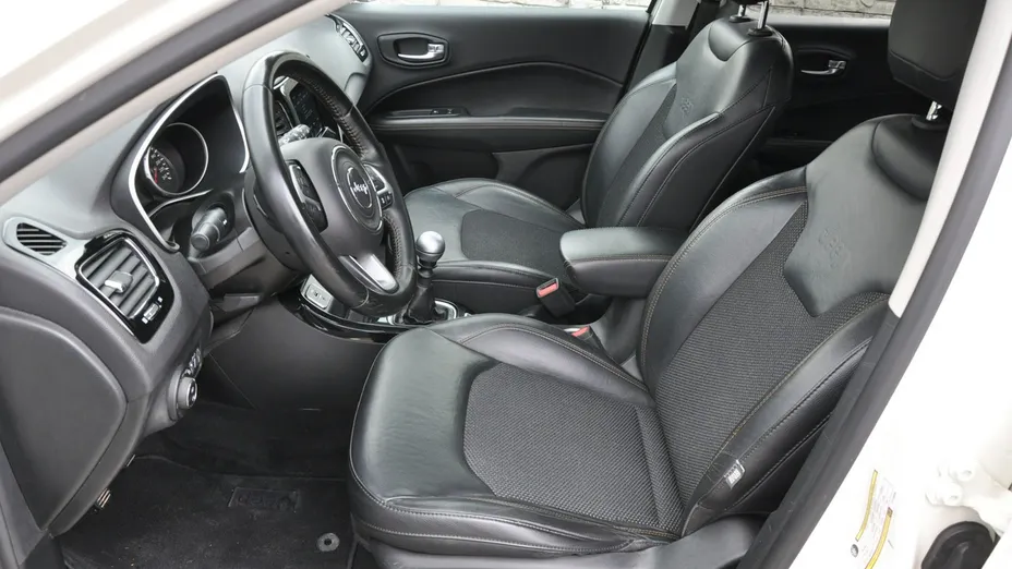 JEEP Compass -