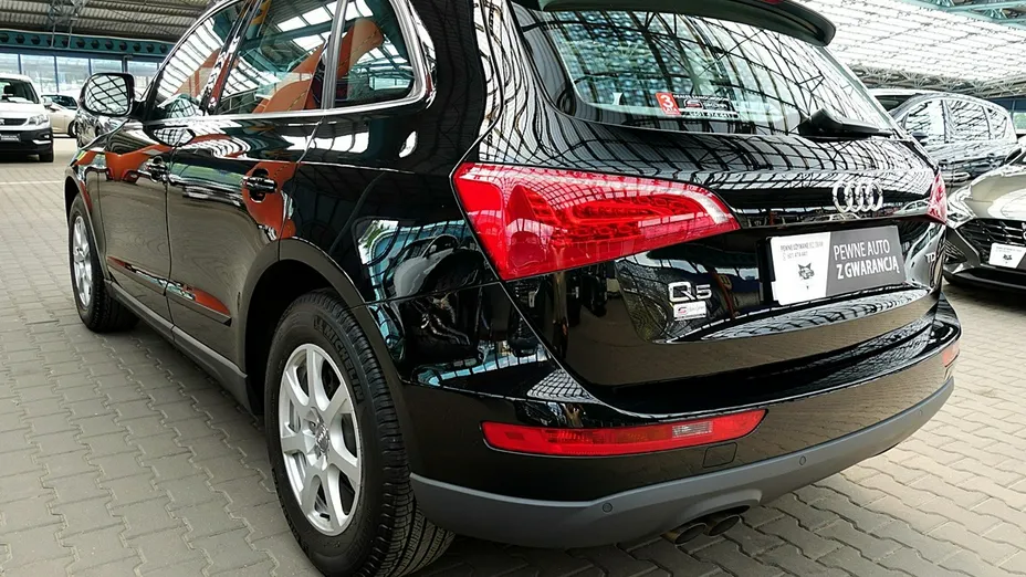 AUDI Q5 -