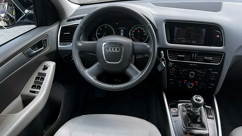 AUDI Q5 -