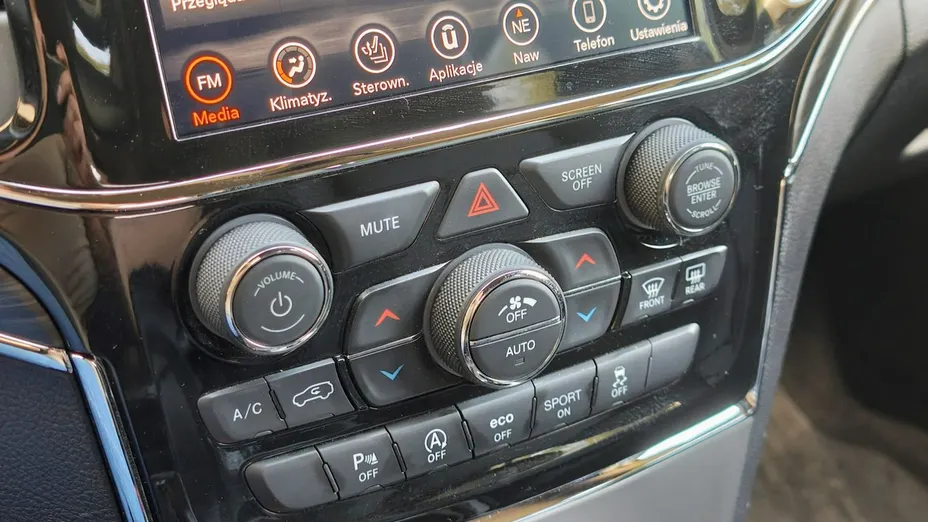 JEEP Grand Cherokee -