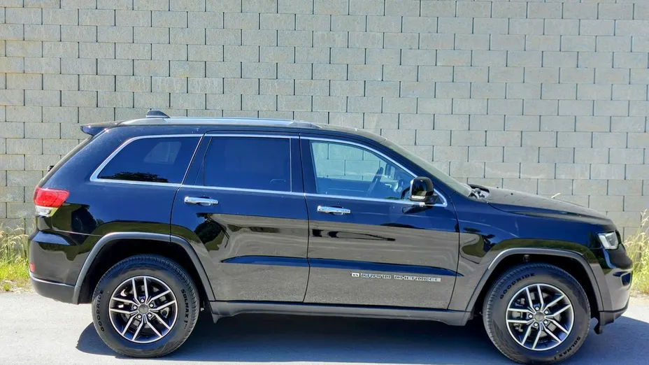 JEEP Grand Cherokee -