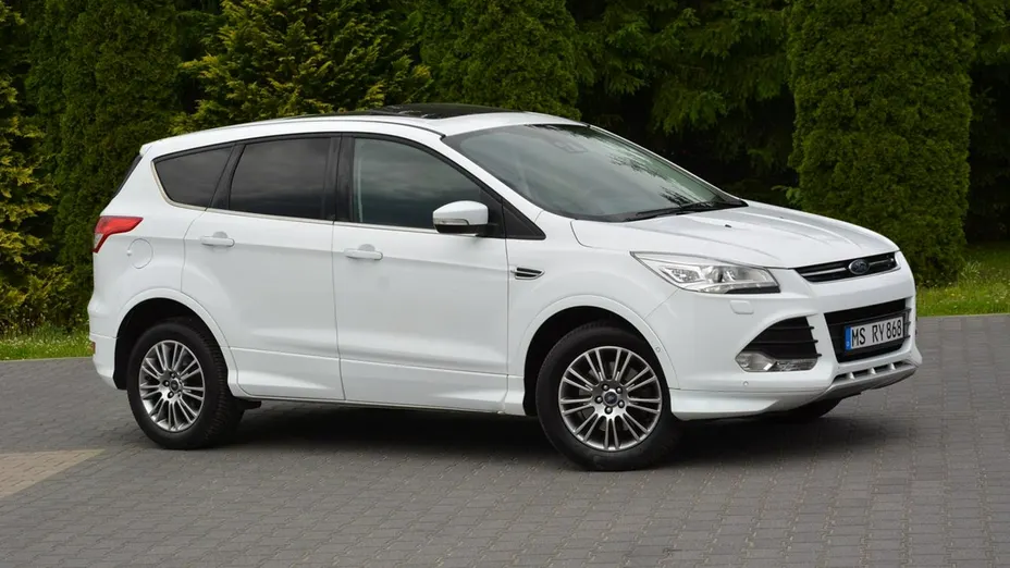 FORD Kuga -