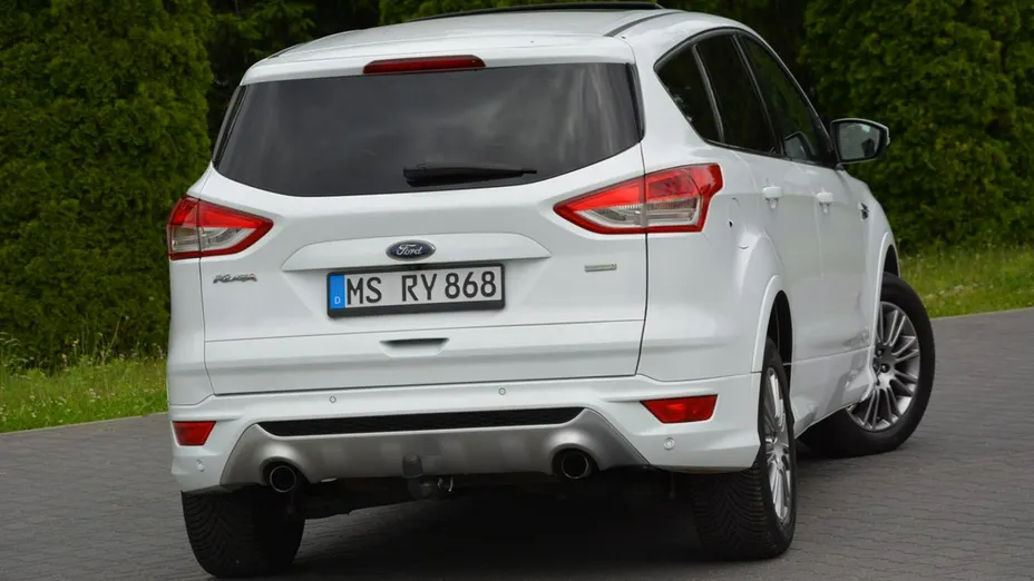 FORD Kuga -