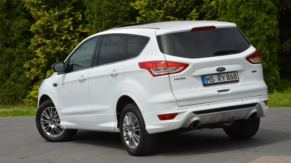 FORD Kuga -