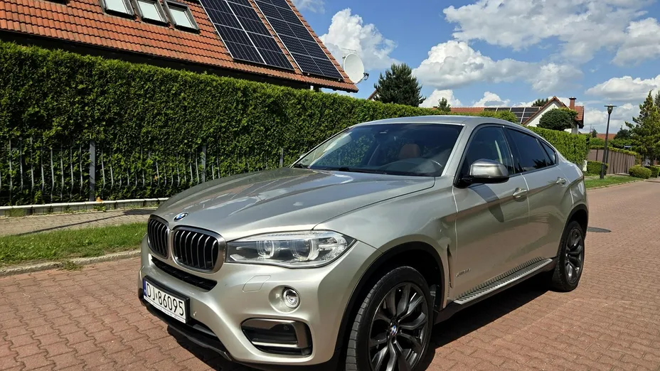 BMW X6 -