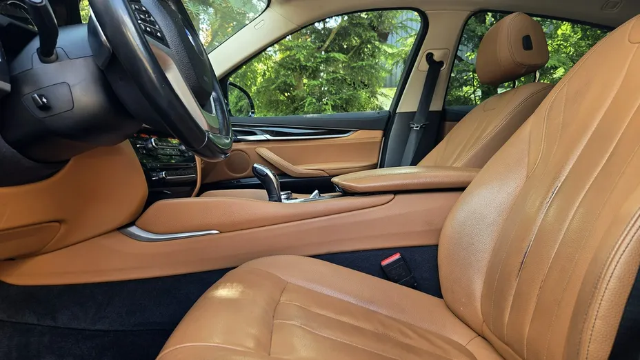BMW X6 -
