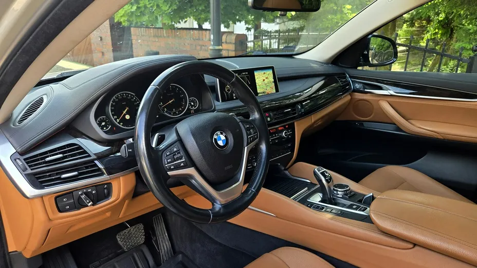 BMW X6 -