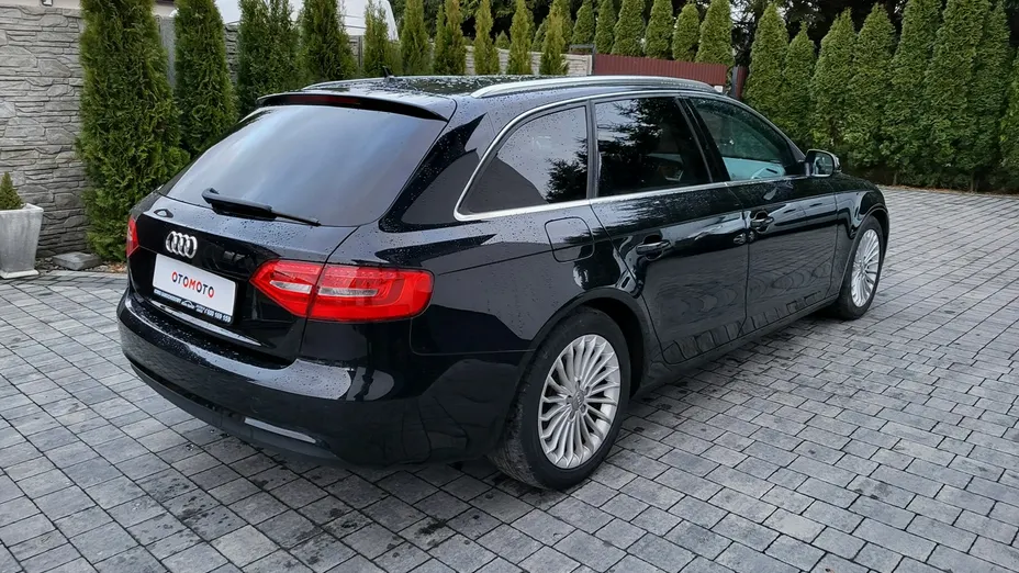 AUDI A4 -
