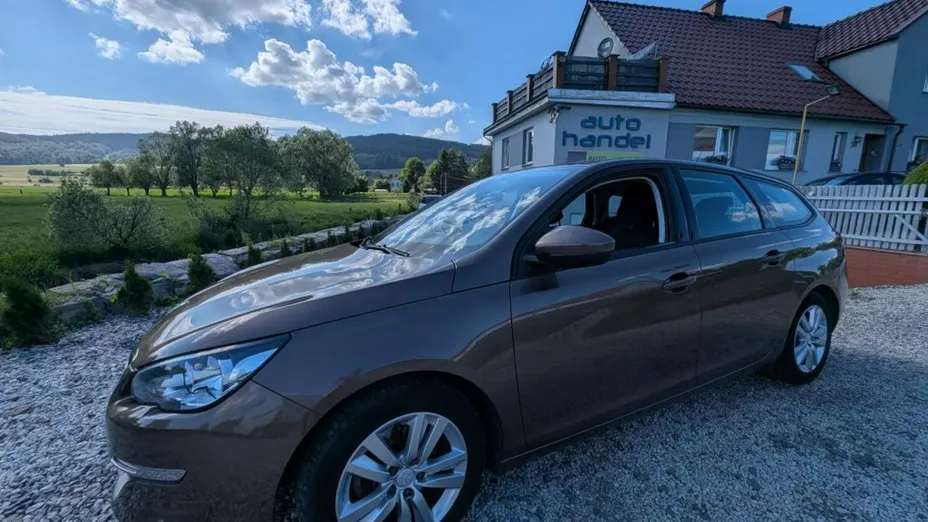 PEUGEOT 308 -