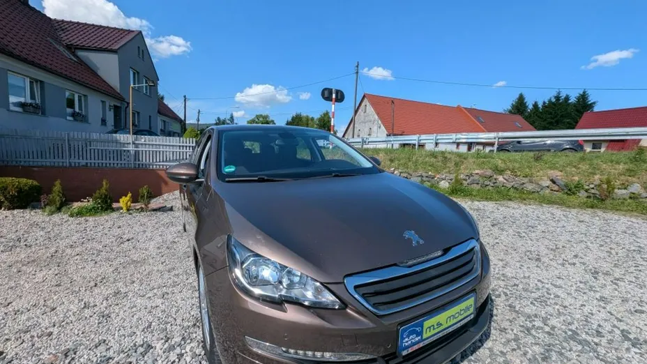 PEUGEOT 308 -