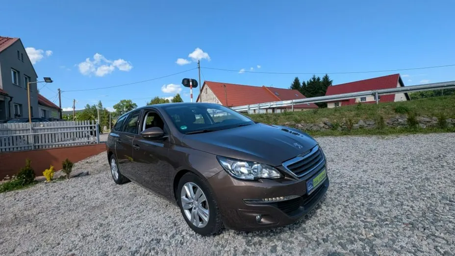 PEUGEOT 308 -