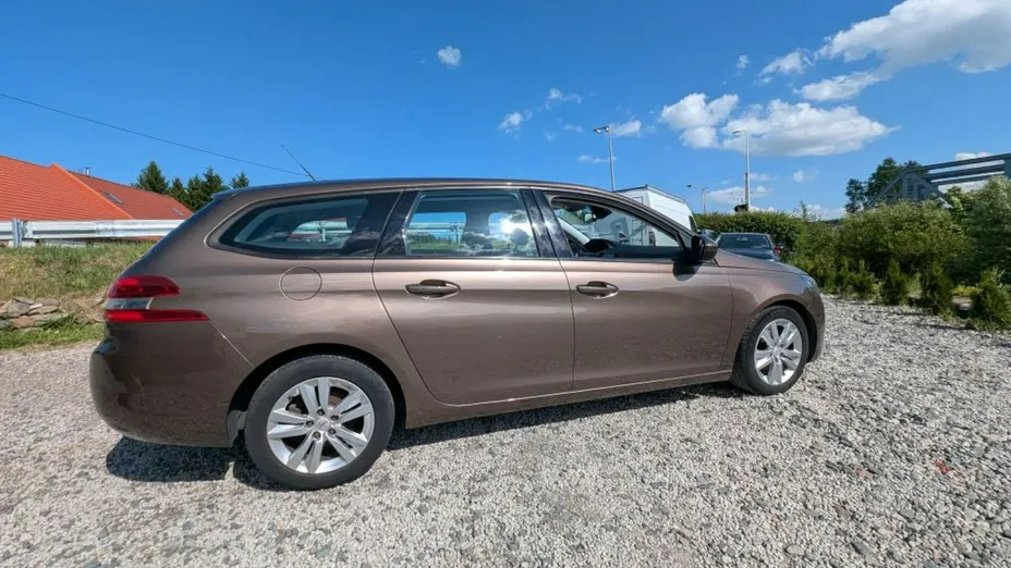 PEUGEOT 308 -