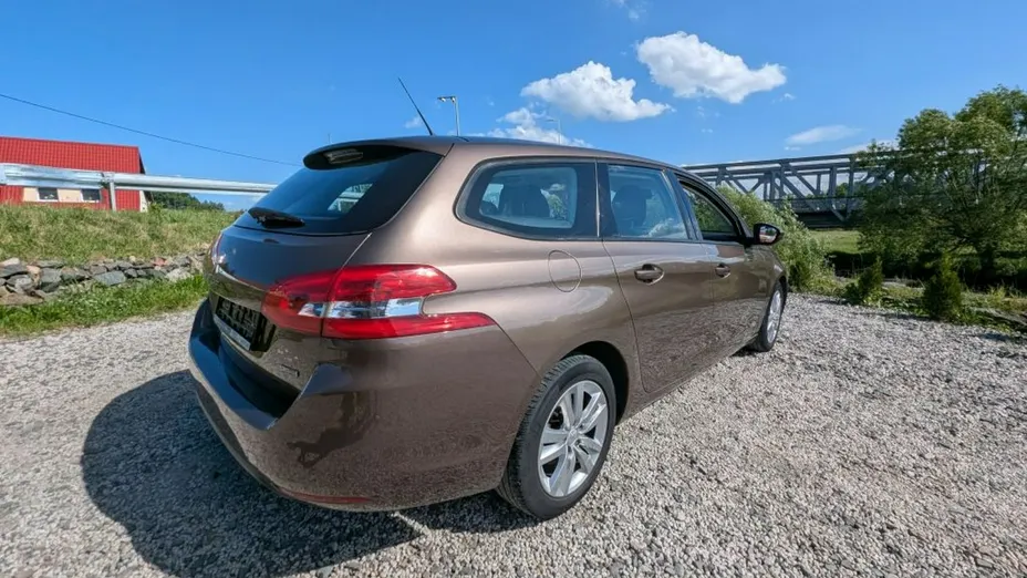 PEUGEOT 308 -
