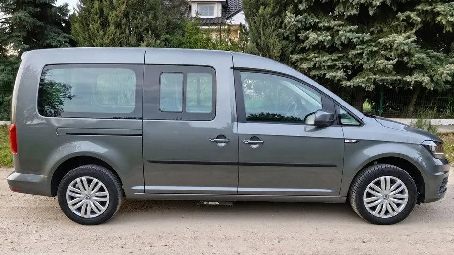 VOLKSWAGEN Caddy -