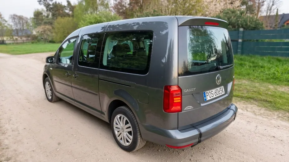 VOLKSWAGEN Caddy -