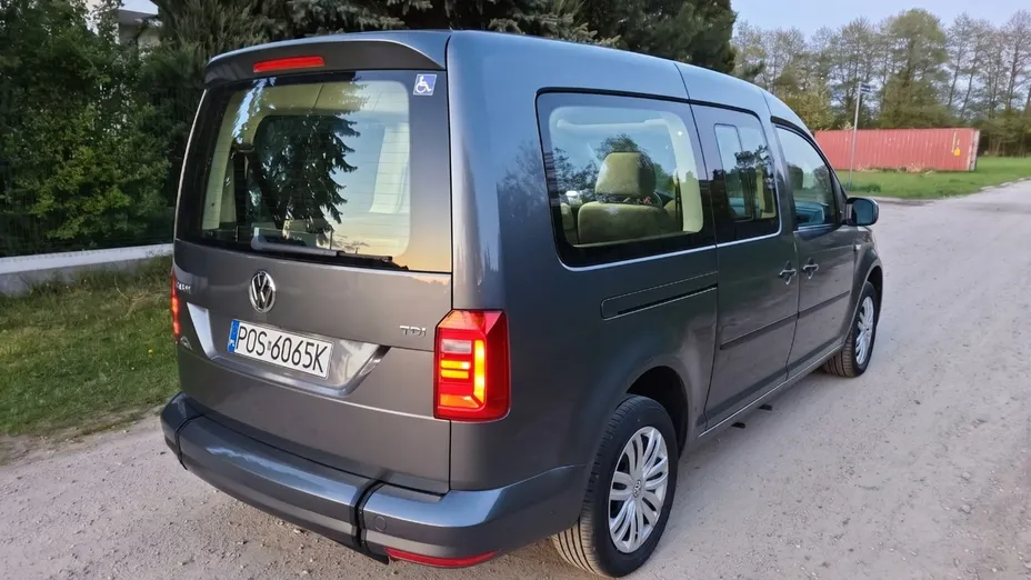 VOLKSWAGEN Caddy -