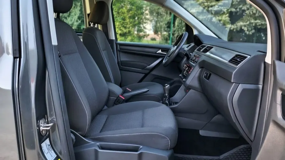VOLKSWAGEN Caddy -