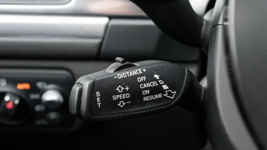 AUDI A6 -