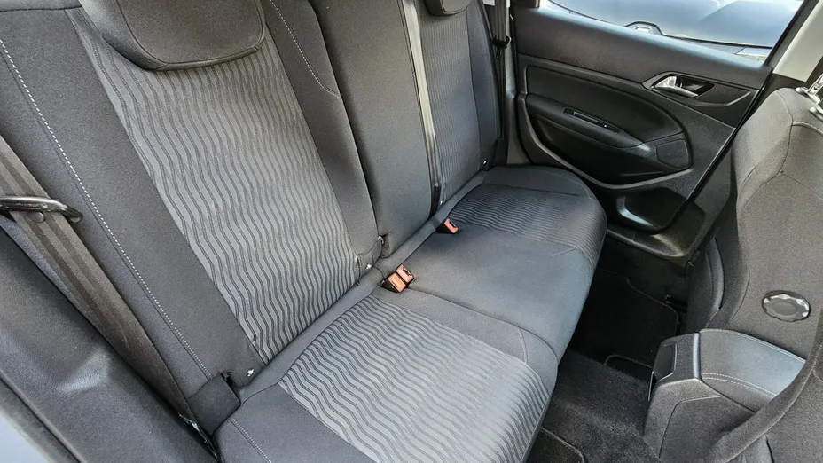 PEUGEOT 308 -