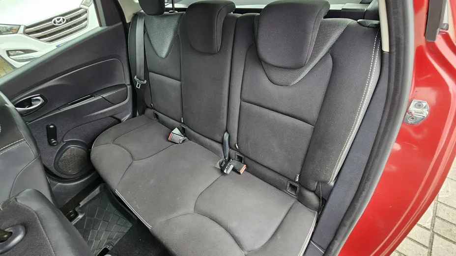 RENAULT Clio -