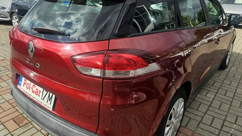 RENAULT Clio -