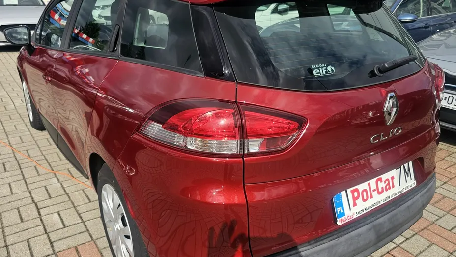 RENAULT Clio -
