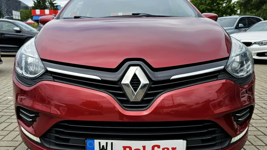 RENAULT Clio -