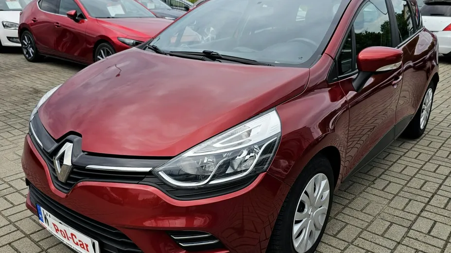 RENAULT Clio -