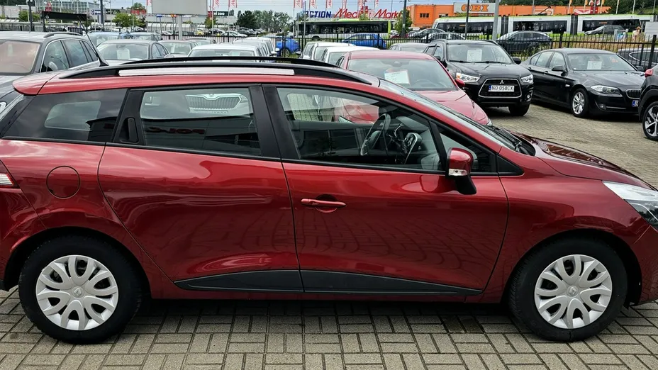 RENAULT Clio -