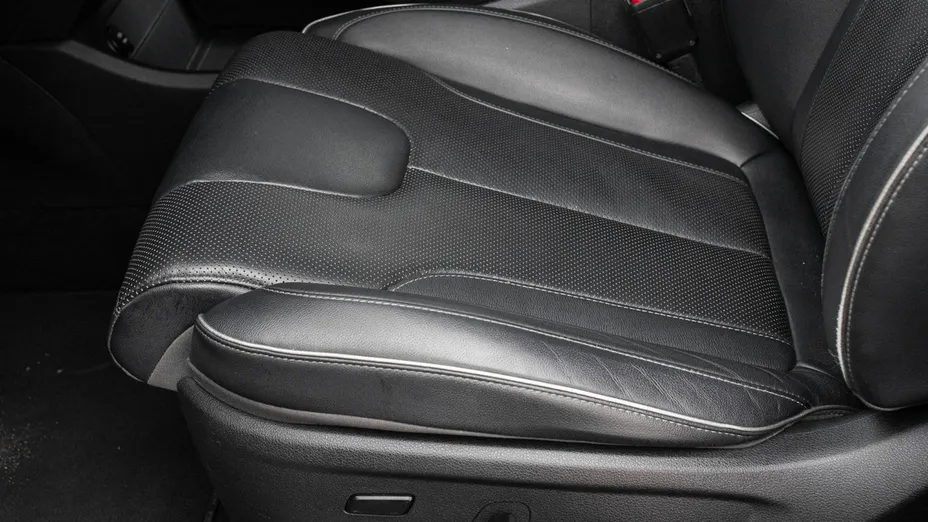 HYUNDAI Santa Fe -