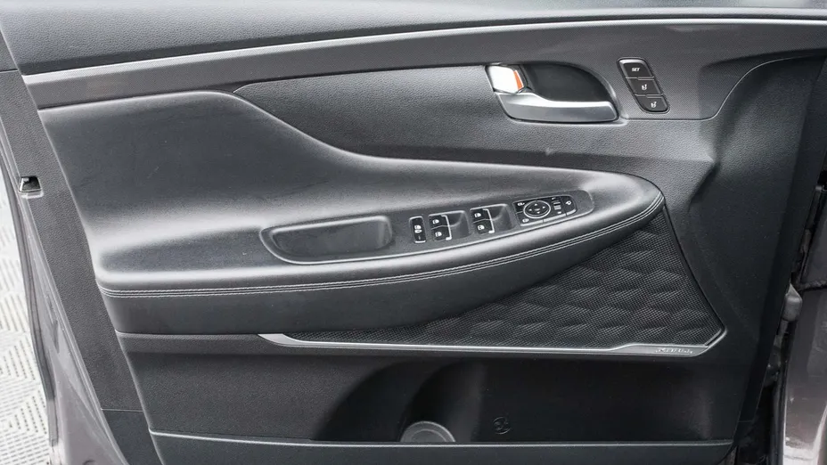 HYUNDAI Santa Fe -
