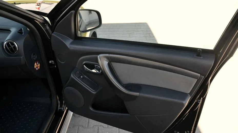 DACIA Duster -
