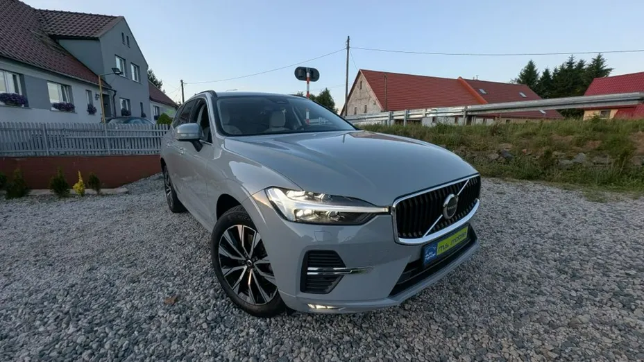 VOLVO XC60 -