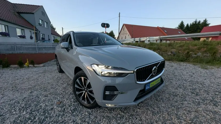VOLVO XC60 -
