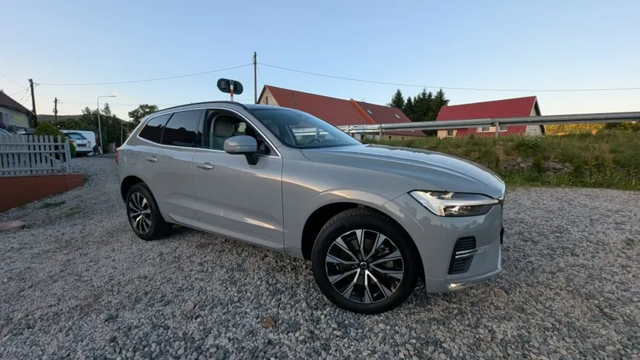 VOLVO XC60 -