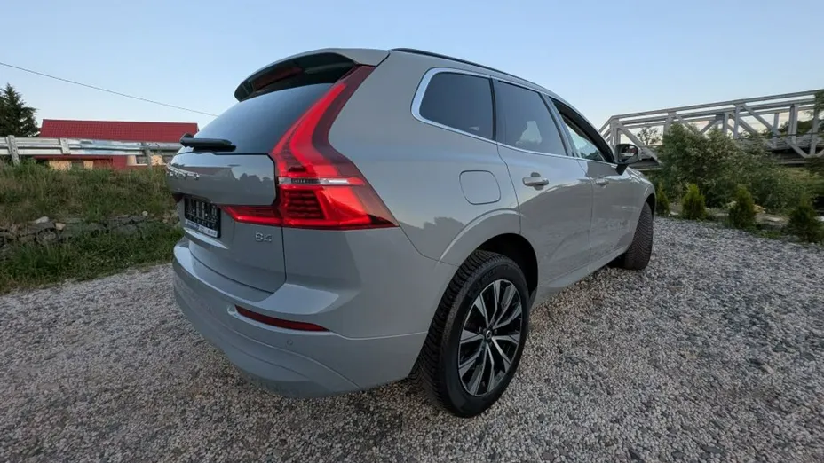 VOLVO XC60 -