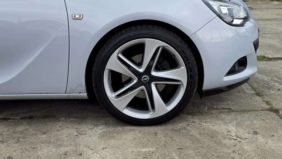 OPEL Astra -
