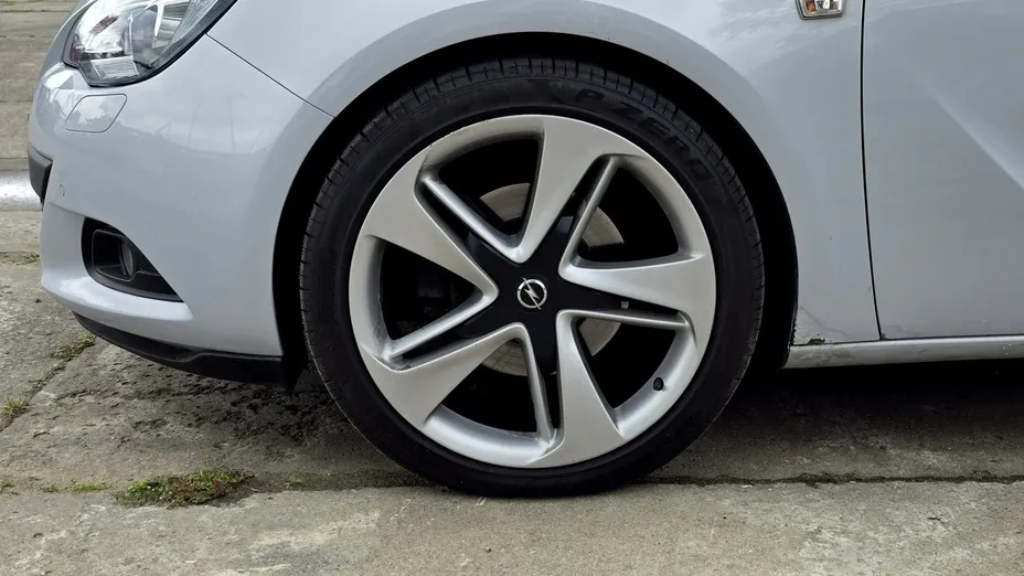 OPEL Astra -