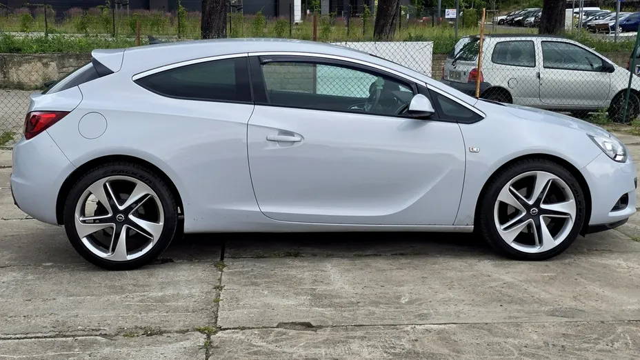OPEL Astra -