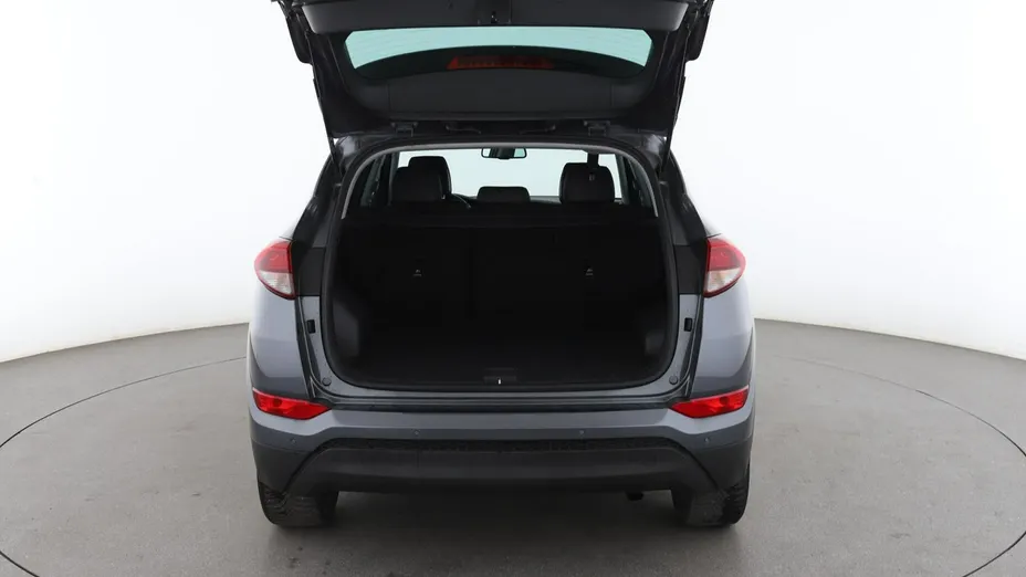 HYUNDAI Tucson -